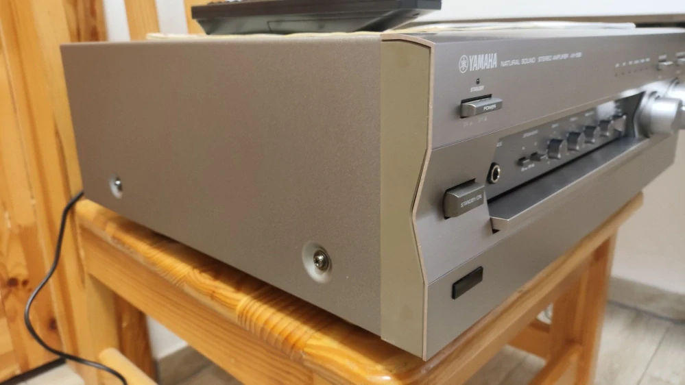Yamaha AX-596