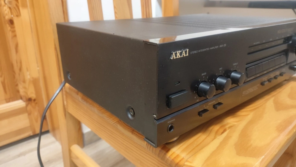 Akai AM-26