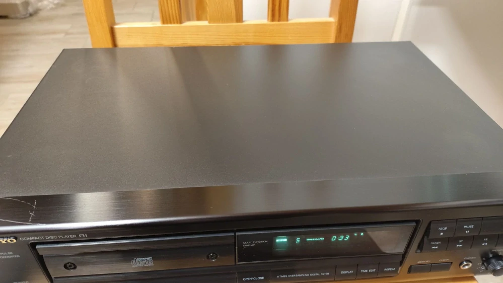 Onkyo DX-700