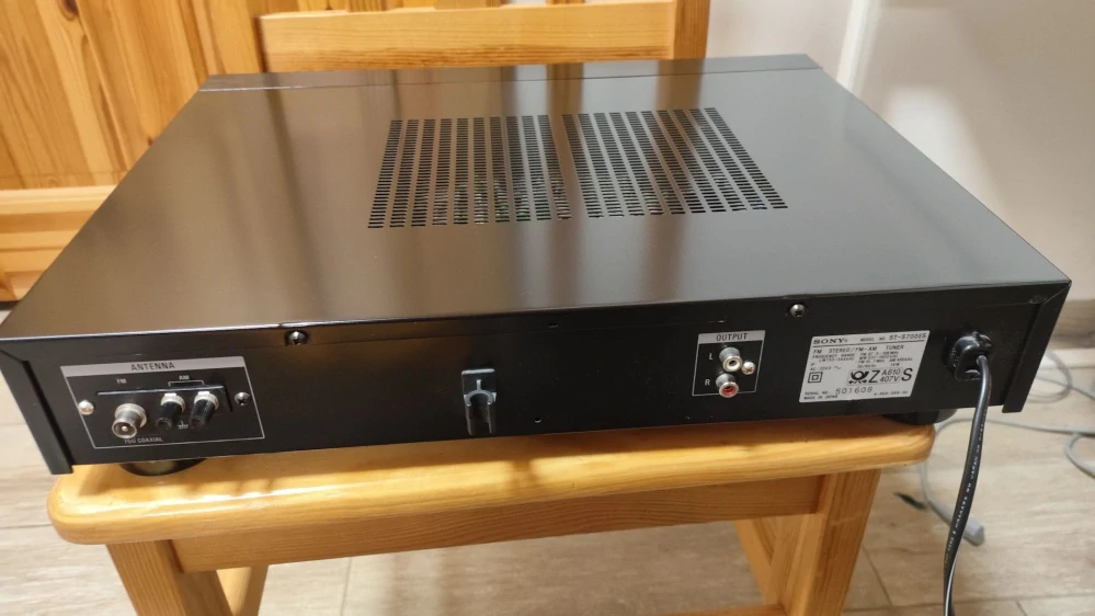 Sony ST-S700ES