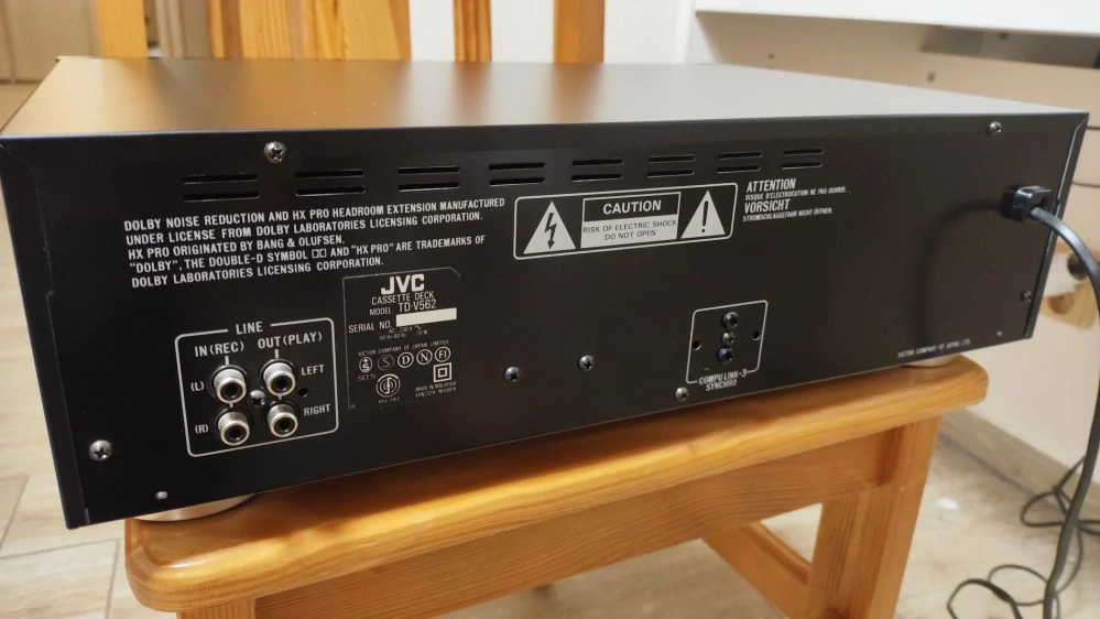 JVC TD-V562