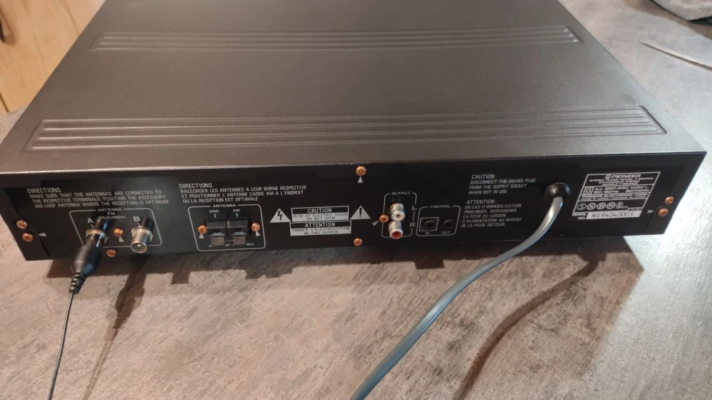Pioneer F-550RDS