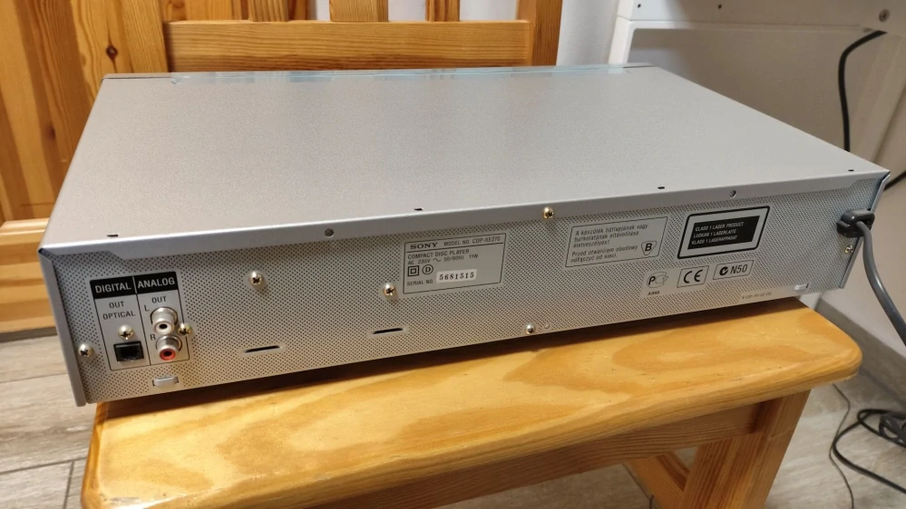 Sony CDP-XE270
