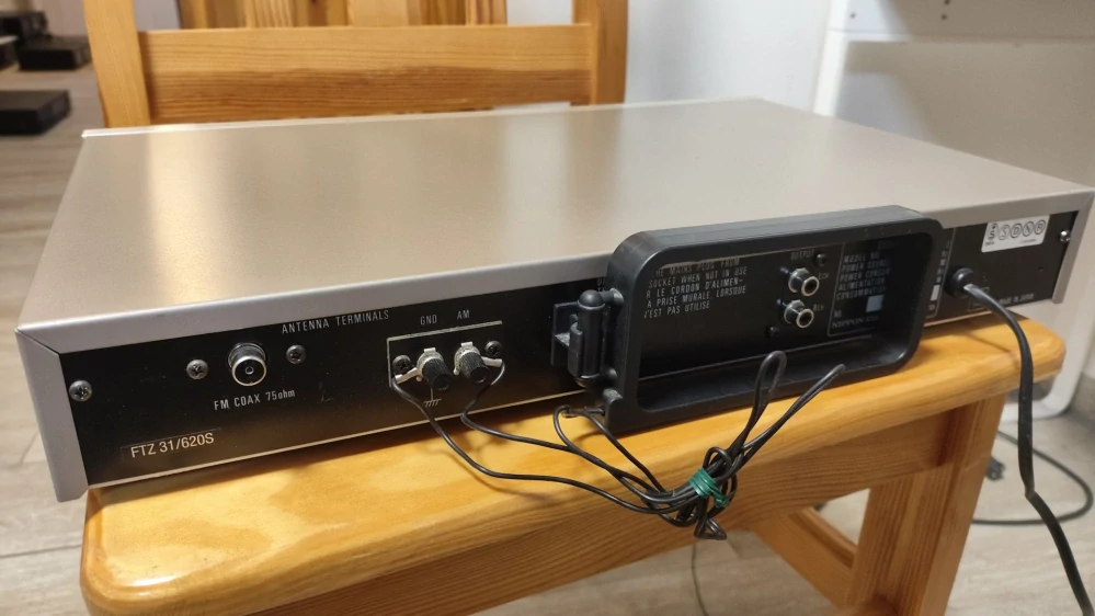 Denon TU-747
