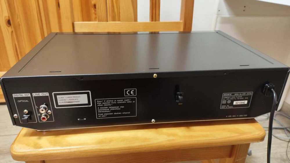 Sony CDP-XE700