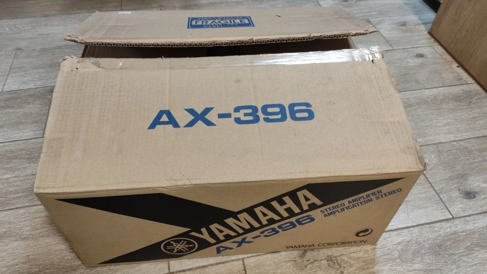 Yamaha AX-396