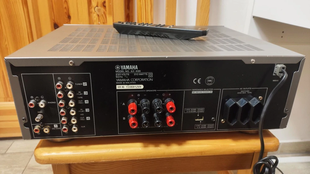 Yamaha AX-496 – Špičkový stereo zesilovač