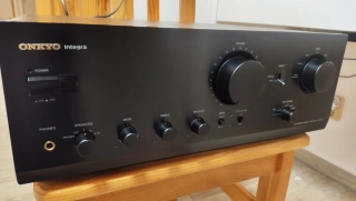 Onkyo Integra A-9711