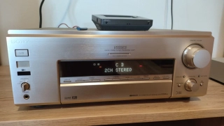 Sony STR-V555ES